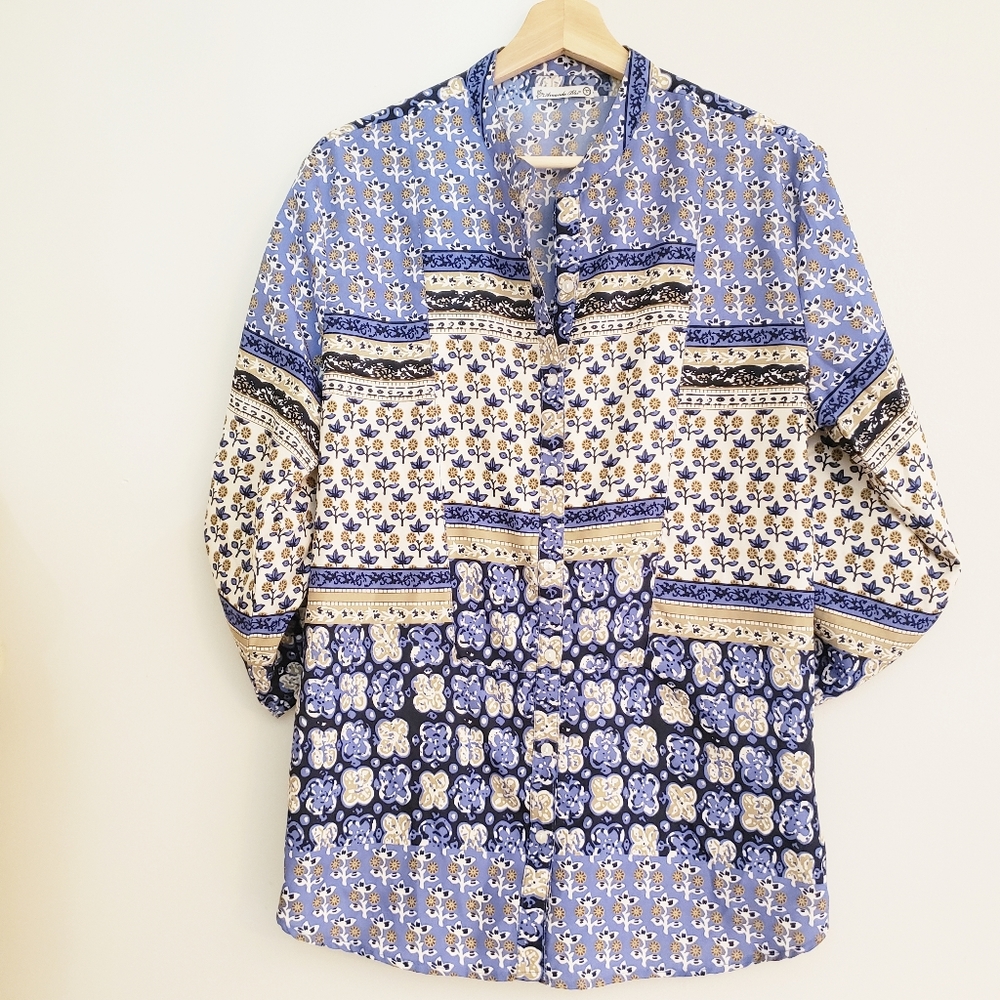 Amanda Blu Blue and Tan Button Down Blouse Size Medium - Picture 9 of 12